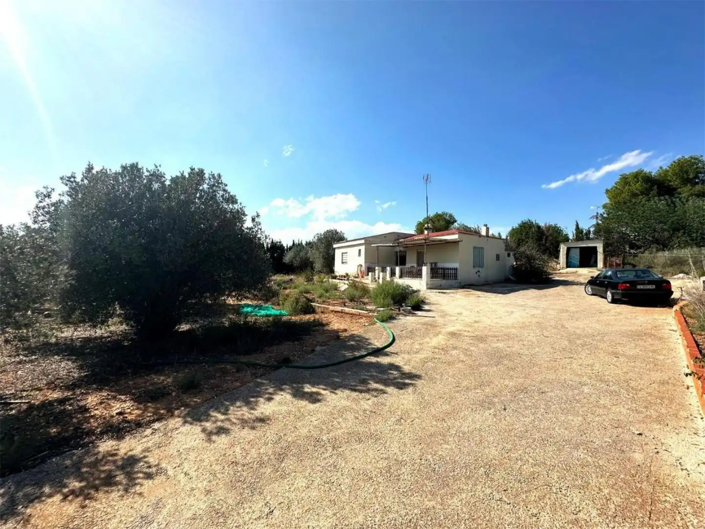 Wohnung zum Verkauf in Cheste Wohnung zum Verkauf in Cheste mit Privatgarten, Terrasse und Abstellraum