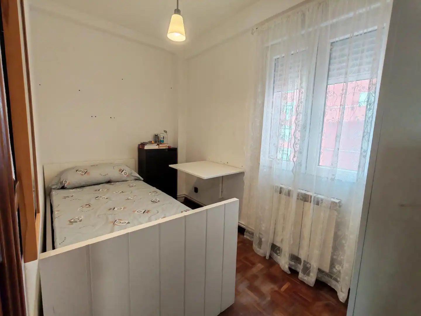 Dormitori de Pis per a compartir en Alcorcón amb Aire condicionat, Calefacció i Jardí privat