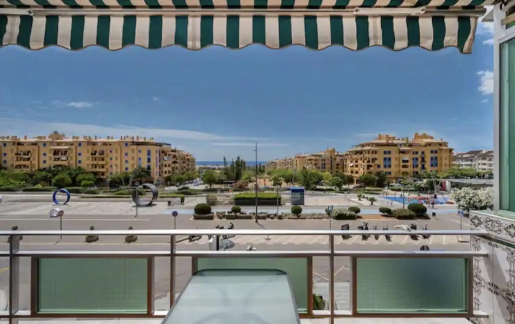 Exterior view of Flat for sale in Marbella  with Air Conditioner, Terrace and Balcony