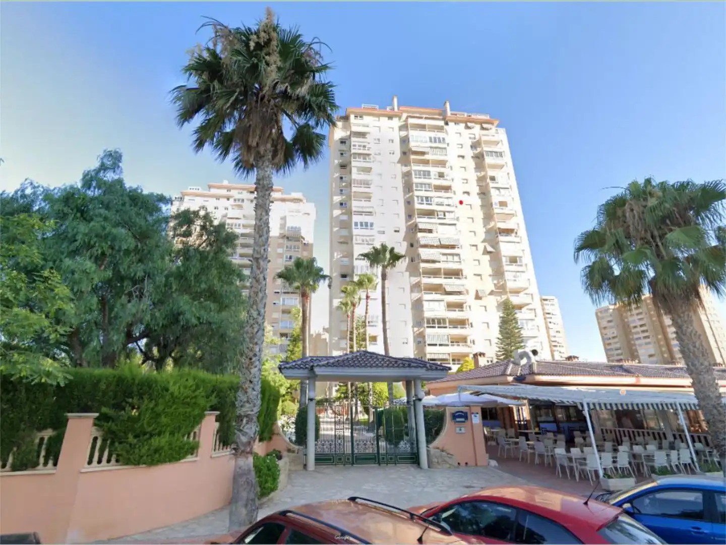 Wohnung zur Miete in Carrer de la Figuera, 4, Playa Muchavista Außenansicht von Wohnung zur Miete in El Campello mit Klimaanlage und Schwimmbad