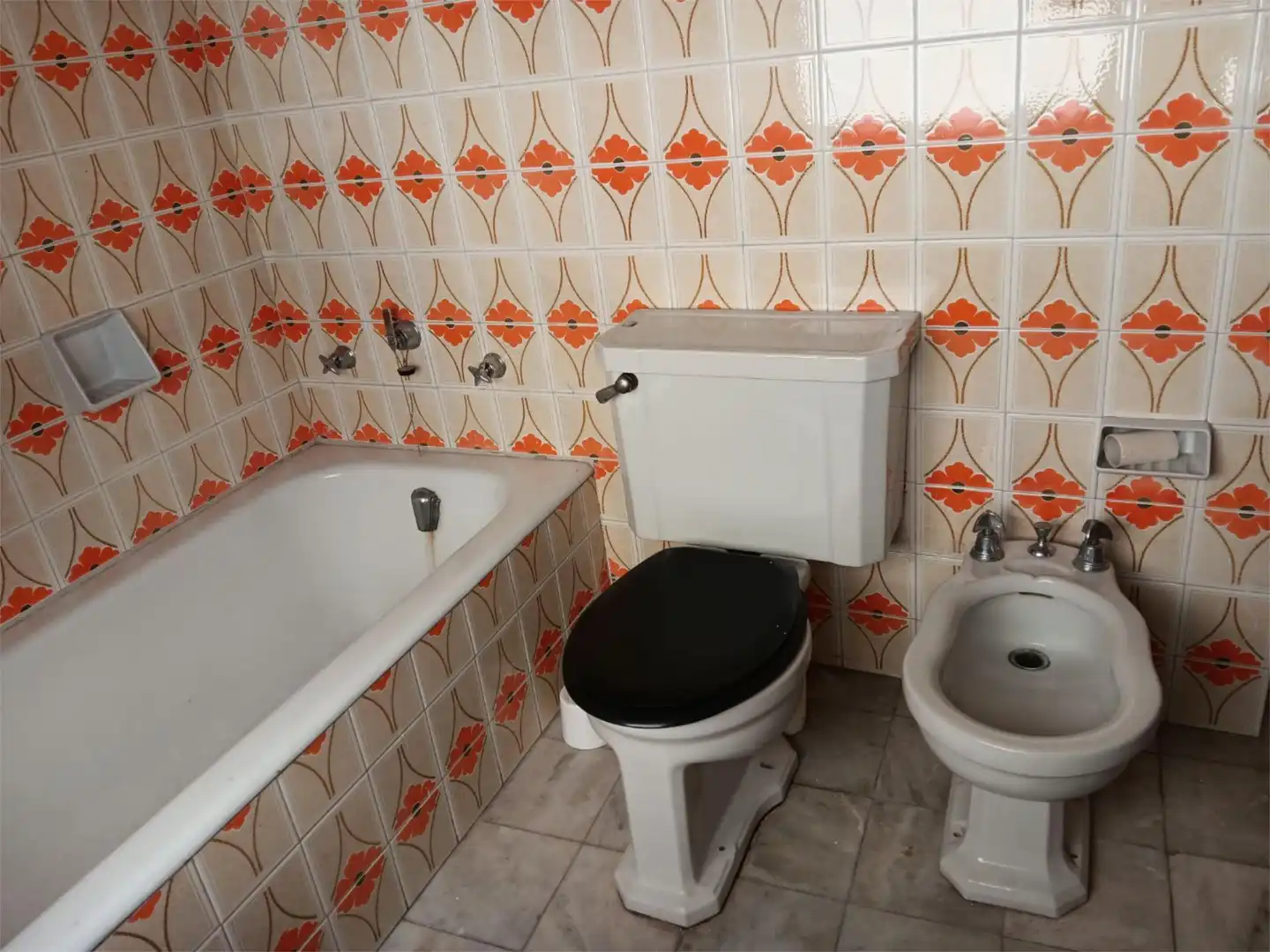Bathroom of Detached homes for sale in Arenzana de Abajo  with Heating, Private garden and Terrace