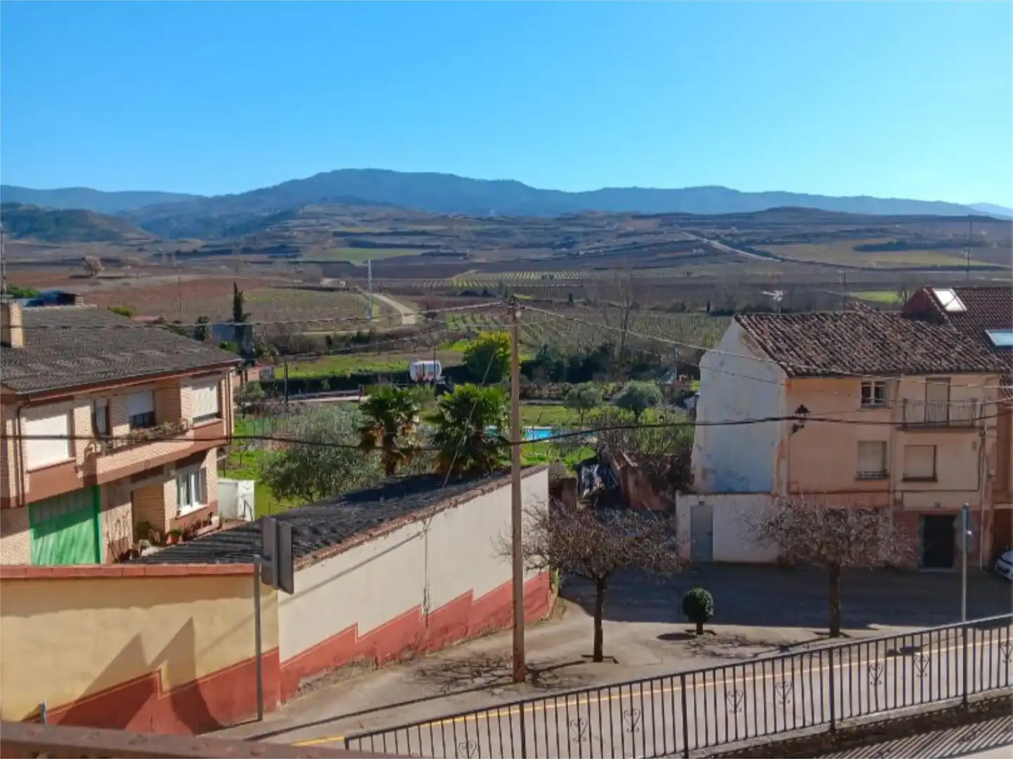 Exterior view of Detached homes for sale in Arenzana de Abajo  with Heating, Private garden and Terrace