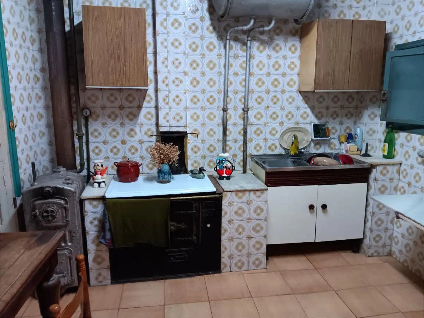 Kitchen of Detached homes for sale in Arenzana de Abajo  with Heating, Private garden and Terrace