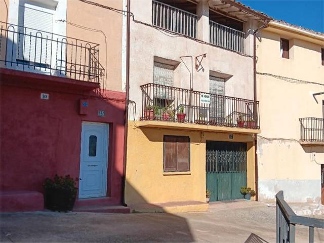 Casa adosada en Venta en Calle Espiñuelas, 17 en Arenzana de Abajo