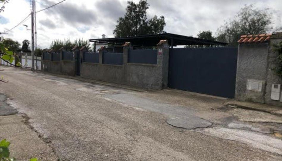 Casa adosada en venta en Oromana, Alcalá de Guadaira - imagen 1 Foto 1 de Casa adosada en venta en Oromana, Alcalá de Guadaira