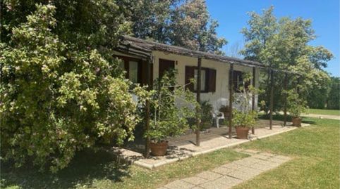 Casa adosada en venta en Oromana, Alcalá de Guadaira - imagen 2 Foto 2 de Casa adosada en venta en Oromana, Alcalá de Guadaira