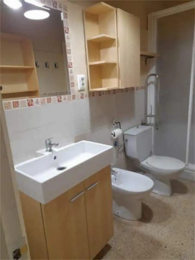 Flat for sale in Celrà Bathroom of Flat for sale in Celrà with Heating and Terrace