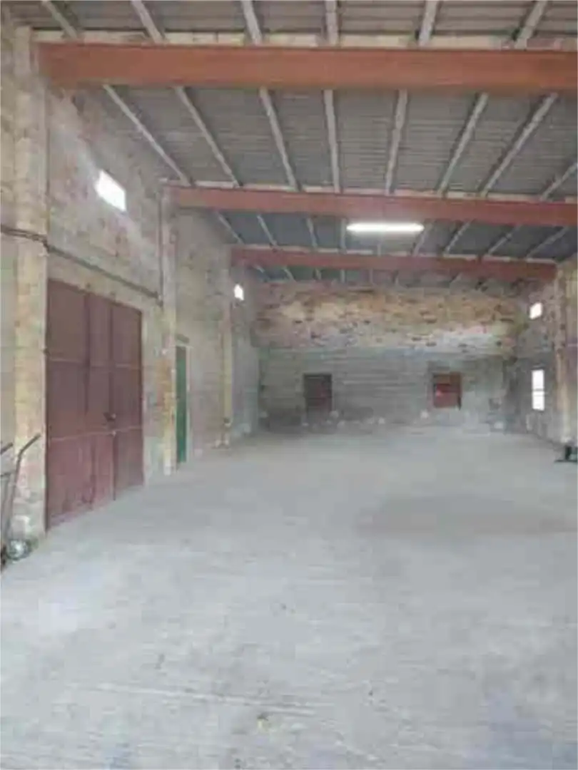 Fabrikhallen zur Miete in Nord Fabrikhallen zur Miete in La Ràpita