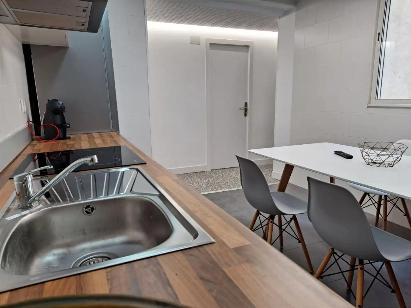 Habitación en Carrer Espronceda, 27, Reina Victoria - Miguel Hernández Cocina de Piso para compartir en Elche / Elx con Aire acondicionado, Calefacción y Amueblado