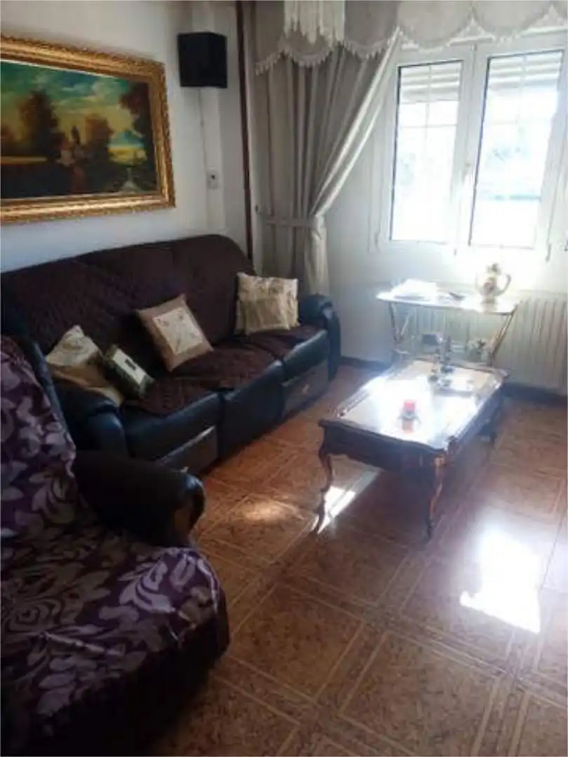 Living room of Flat for sale in Soto y Amío  with Heating, Terrace and Storage room