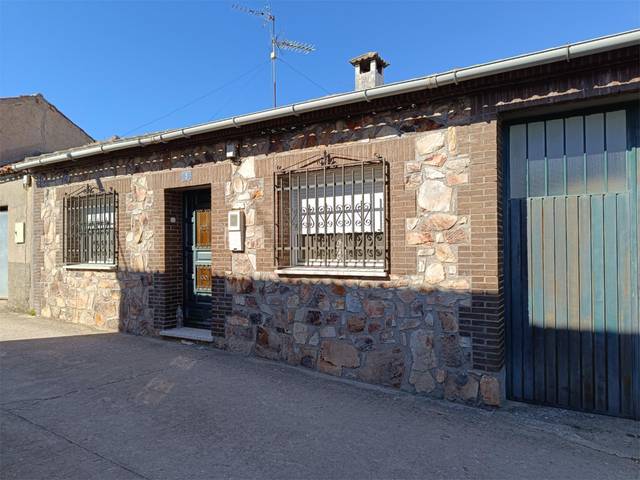 Casa adosada en Venta en Camino del Cerrillo, 5 en Navas de Estena