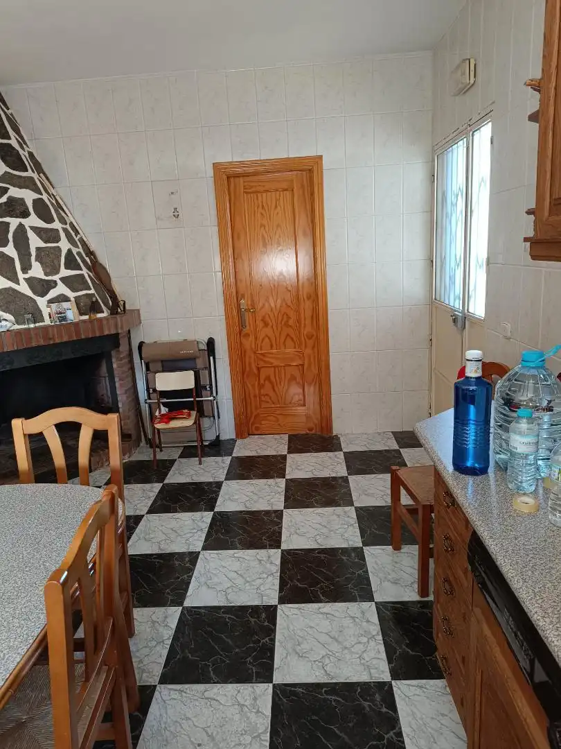 Cocina de Casa adosada en venta en Navas de Estena con Trastero, Amueblado y Horno