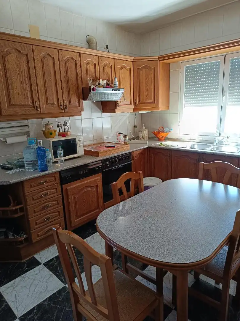 Cocina de Casa adosada en venta en Navas de Estena con Trastero, Amueblado y Horno