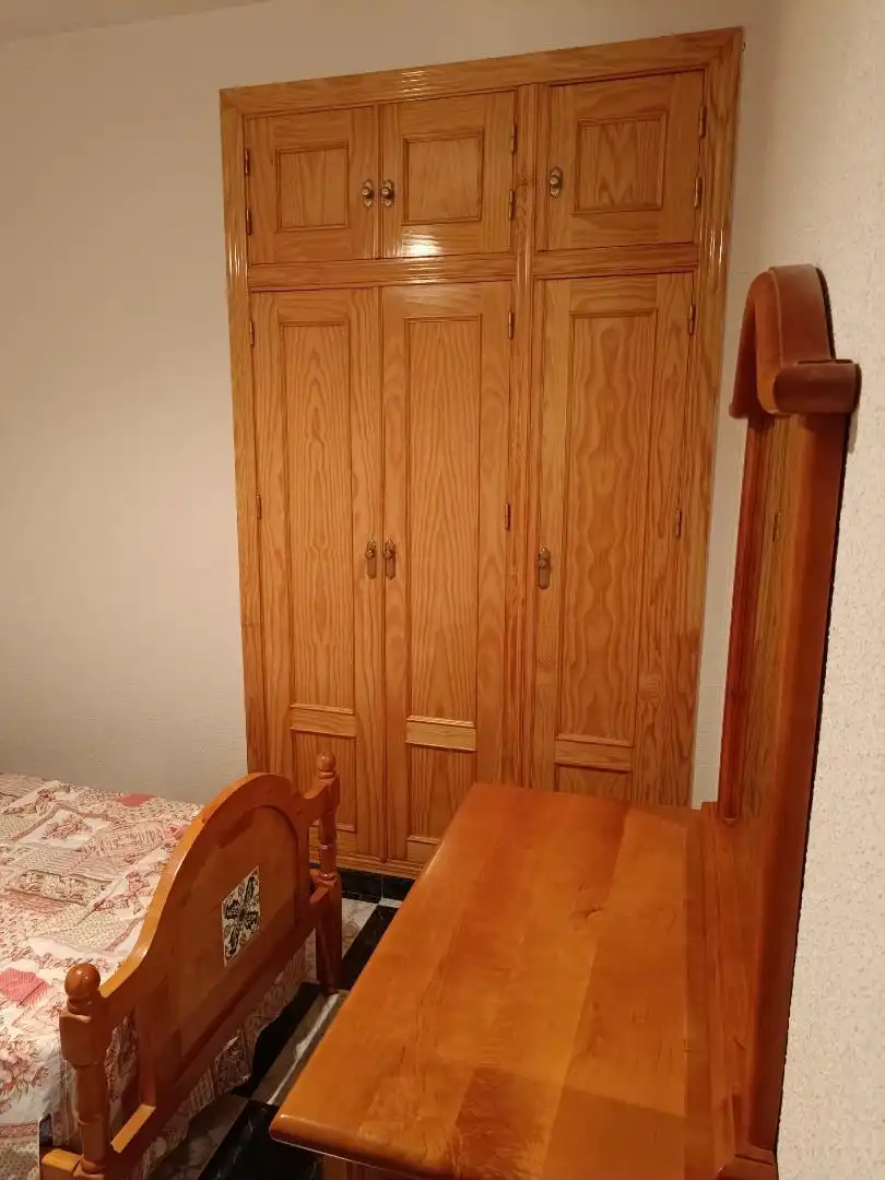 Habitación de Casa adosada en venta en Navas de Estena con Trastero, Amueblado y Horno