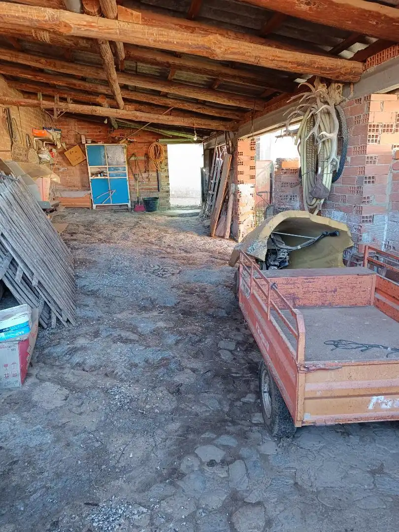 Casa adosada en venta en Navas de Estena con Trastero, Amueblado y Horno