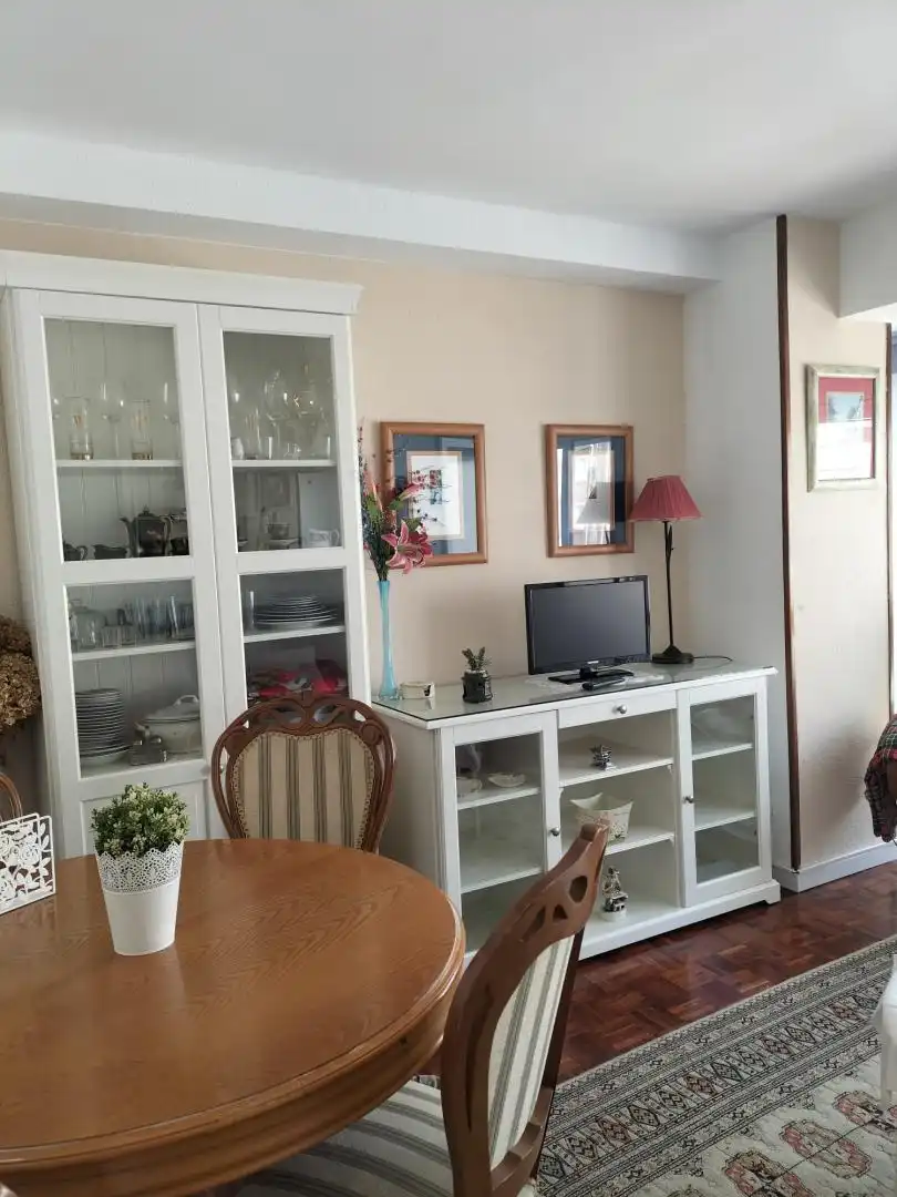 Dining room of Flat for share in Gijón   with Parquet flooring, Furnished and Balcony