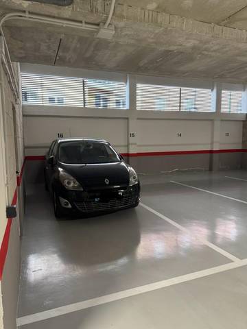 Garaje en Alquiler en Calle Consulado, 9 en Los Vadillos - R. Sanitaria - Pozanos