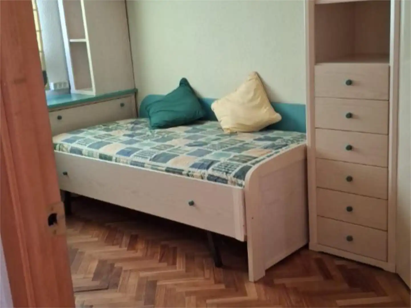 Dormitori de Pis en venda en Alcobendas amb Calefacció, Parquet i Terrassa