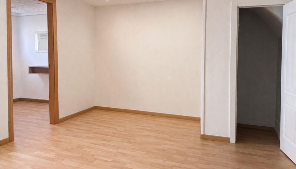 Single-family semi-detached for sale in Calle Olivares, 4, San Pedro Regalado, Valladolid Capital - image 1 Photo 1 of Single-family semi-detached for sale in Calle Olivares, 4, San Pedro Regalado, Valladolid Capital