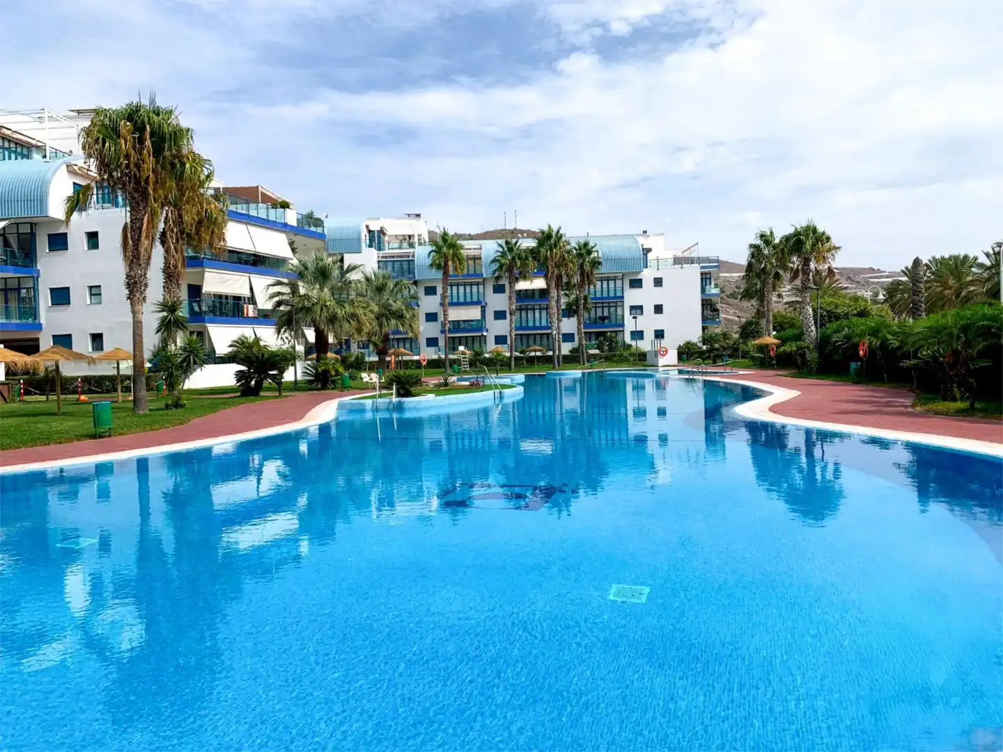 Apartament en venda a Calle Cambriles, 1, Castell de Ferro Piscina de Apartament en venda en Gualchos amb Aire condicionat, Calefacció i Jardí privat