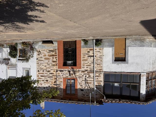 Casa adosada en Venta en Calle Fontanal, 7A en Luyego