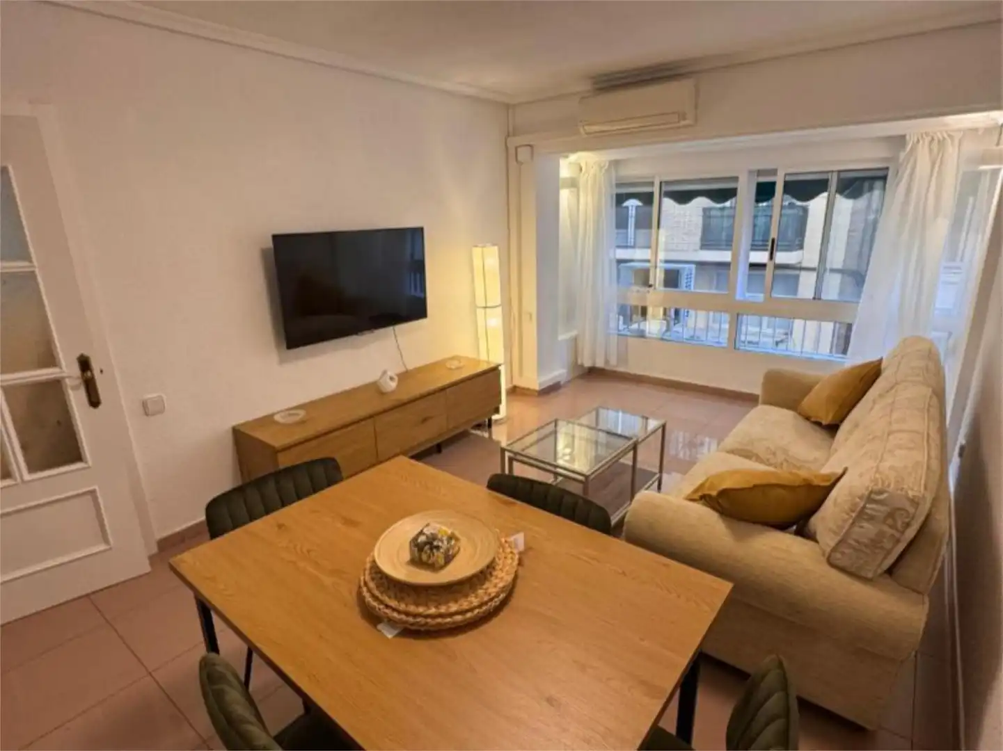 Flat for rent in Calle del Médico Pascual Pérez, 30, Barrio del Centro Flat for rent in Calle del Médico Pascual Pérez, 30, Barrio del Centro
