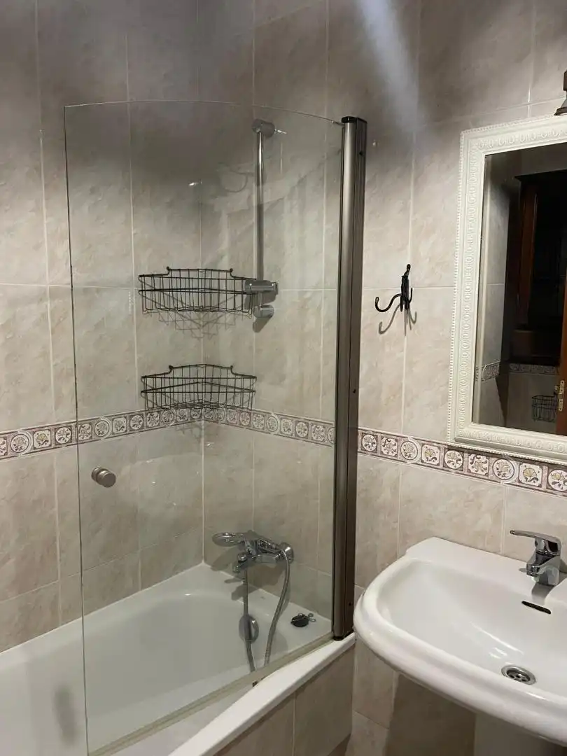Baño de Dúplex en venta en Padrón con Calefacción, Parquet y Trastero