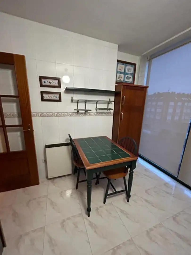 Cocina de Dúplex en venta en Padrón con Calefacción, Parquet y Trastero