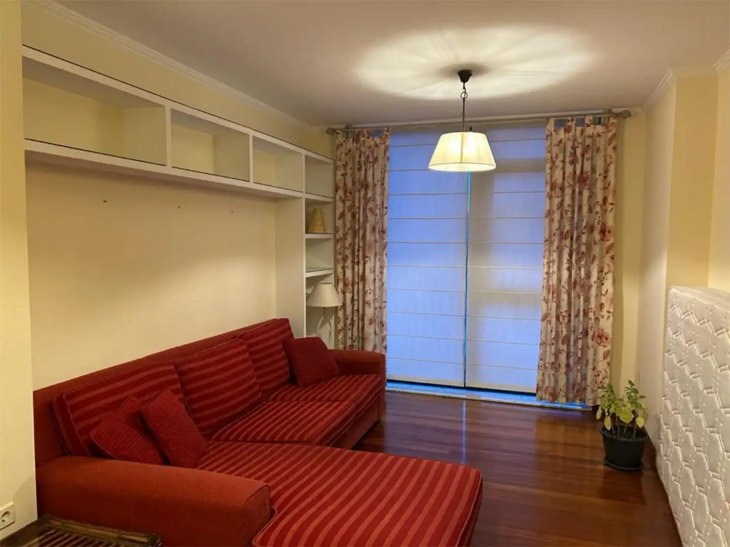 Sala de estar de Dúplex en venta en Padrón con Calefacción, Parquet y Trastero