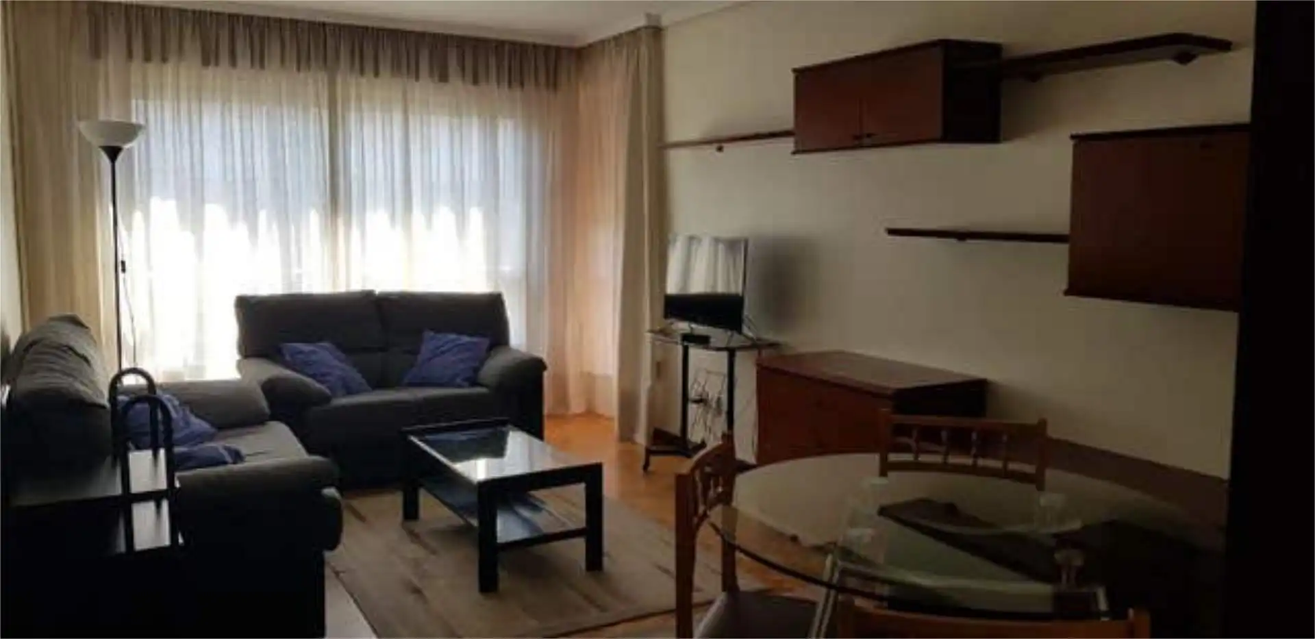 Living room of Flat for rent in Vigo   with Terrace and Furnished