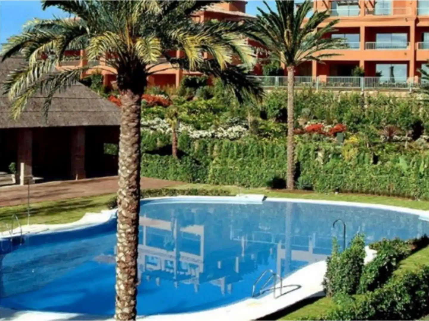 Garten von Wohnung zum Verkauf in Estepona mit Klimaanlage, Heizung und Terrasse