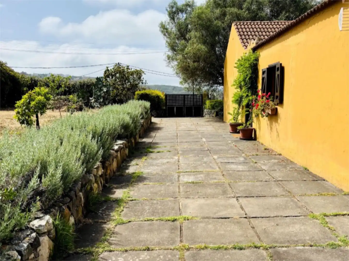 Piso en venta en Lugar Pinar de Ojeda, 24, San José del Álamo - El Hornillo Jardín de Piso en venta en Teror con Calefacción, Jardín privado y Terraza