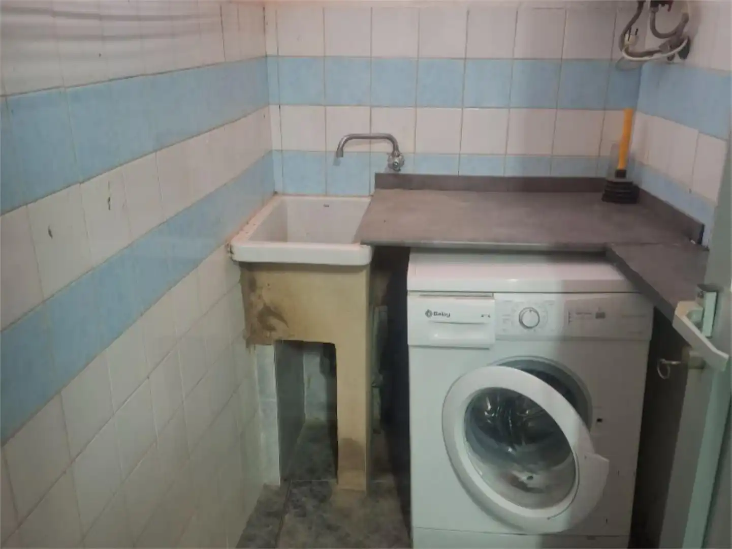 Kitchen of Detached homes for sale in Villar del Arzobispo  with Terrace
