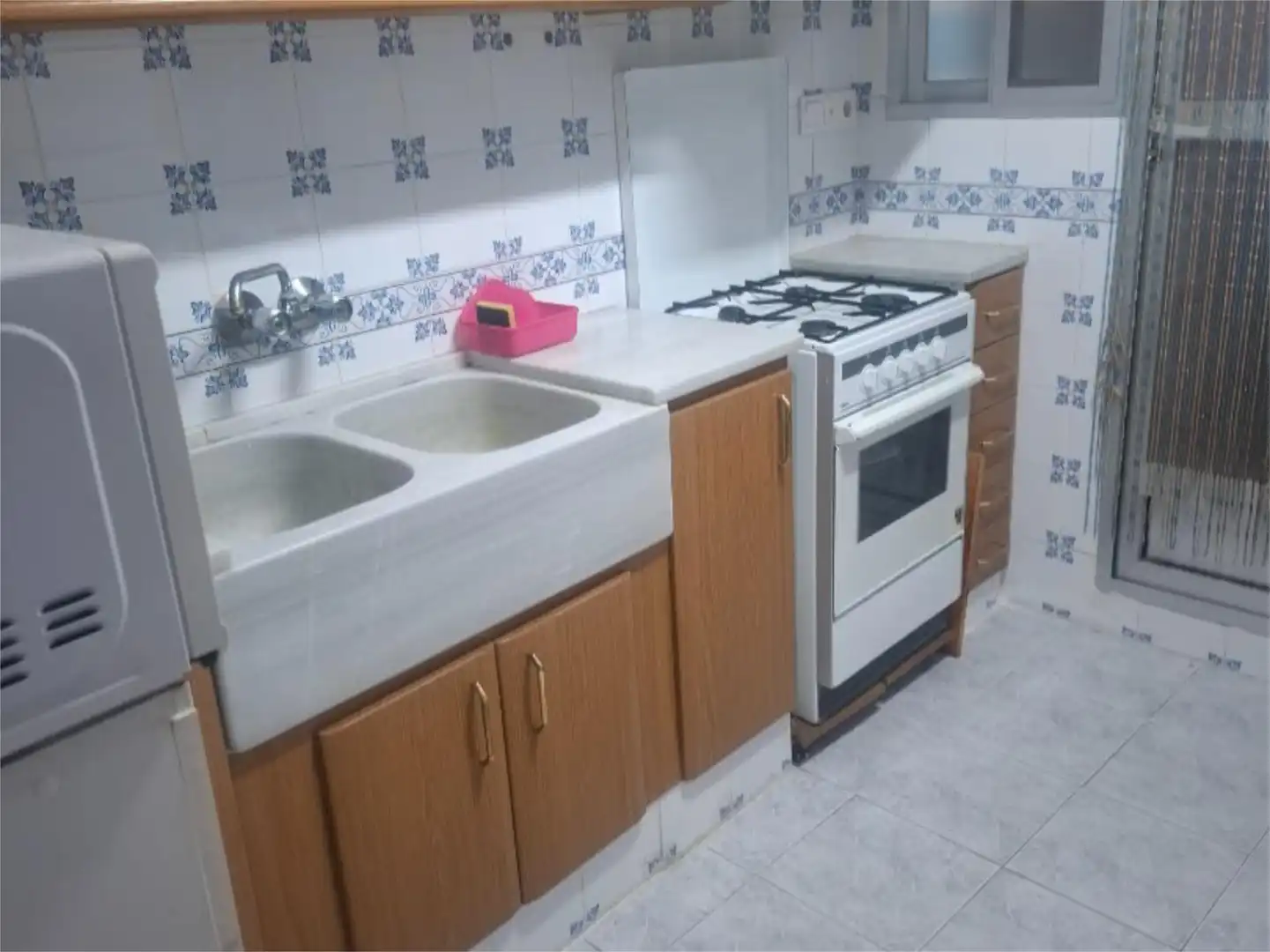 Kitchen of Detached homes for sale in Villar del Arzobispo  with Terrace