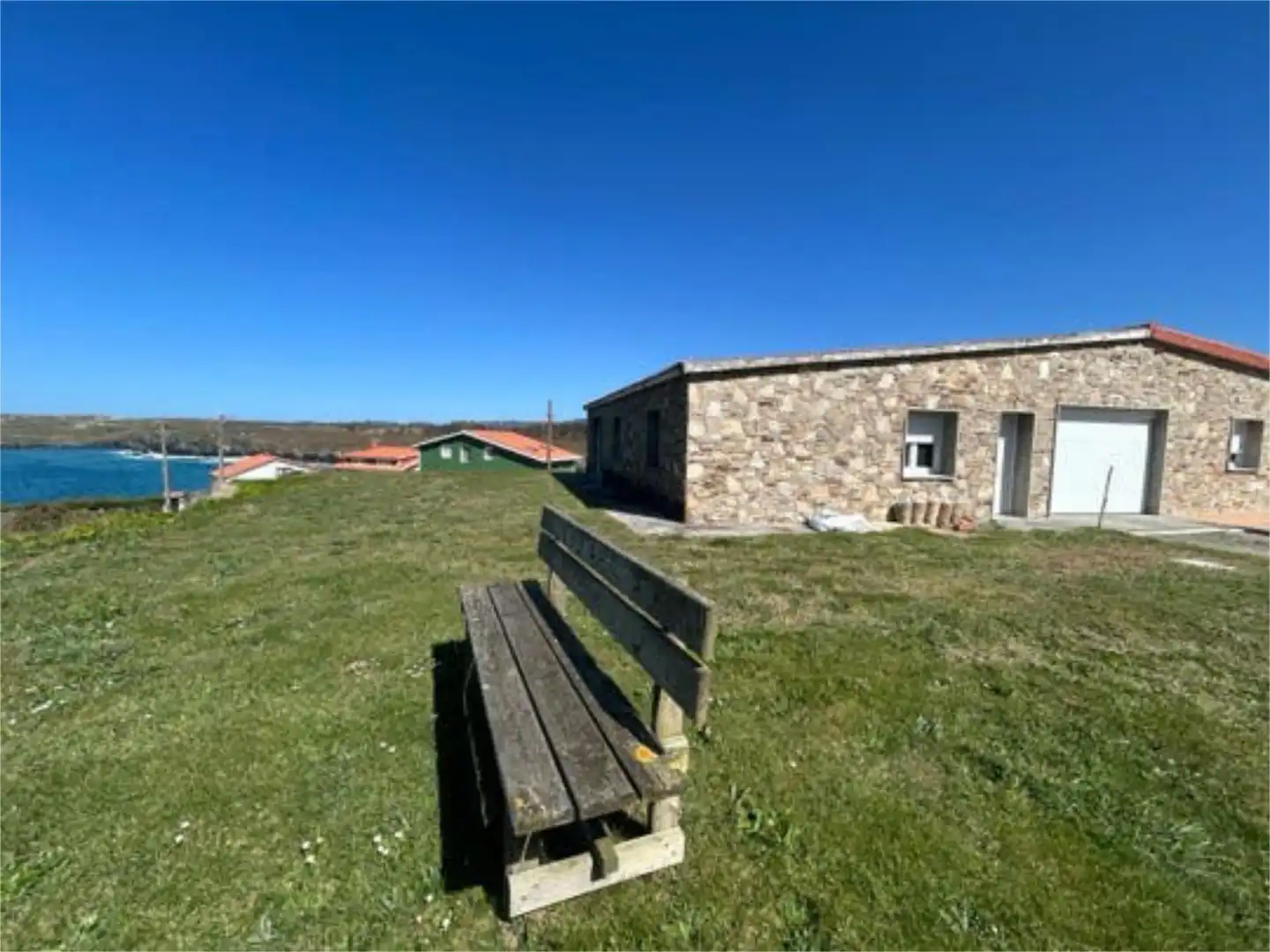 Vista exterior de Casa adosada de alquiler en Valdoviño con Jardín privado y Amueblado