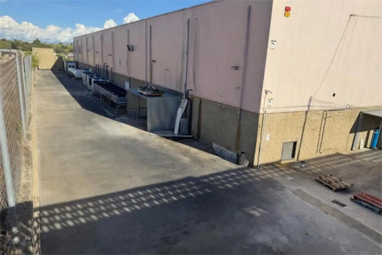 Garage for rent in Polígon Industrial Santa Margarida Exterior view of Garage for rent in Terrassa