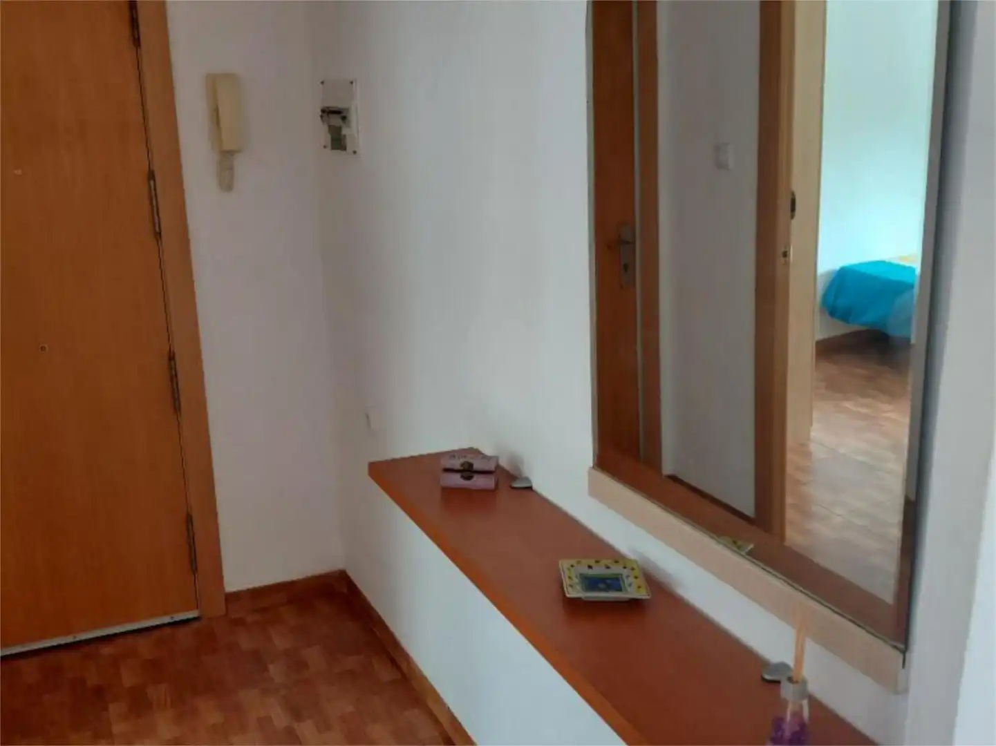 Room in Carrer del Mondúver, 39, Barrio de Benicalap Room in Carrer del Mondúver, 39, Barrio de Benicalap