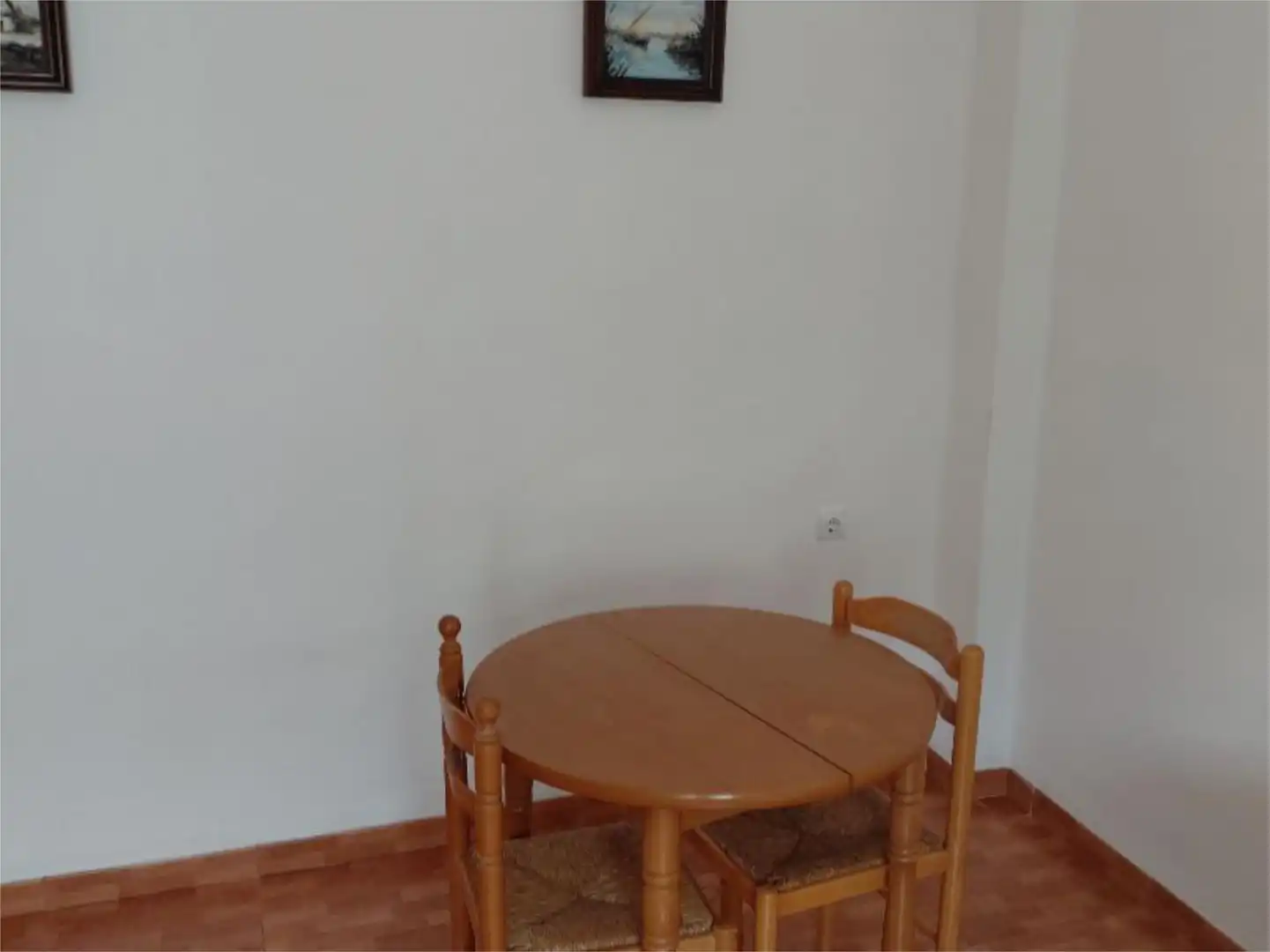Room in Carrer del Mondúver, 39, Barrio de Benicalap Room in Carrer del Mondúver, 39, Barrio de Benicalap