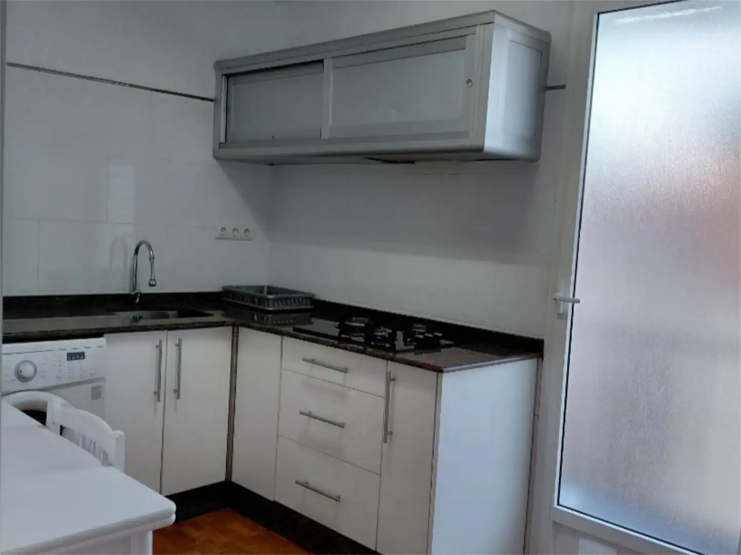 Room in Carrer del Mondúver, 39, Barrio de Benicalap Room in Carrer del Mondúver, 39, Barrio de Benicalap