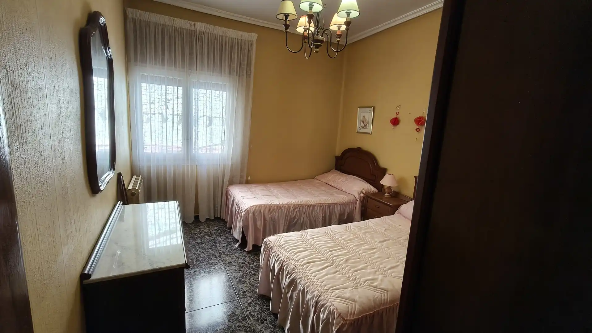 Habitación de Piso en venta en Rincón de Soto con Calefacción y Amueblado