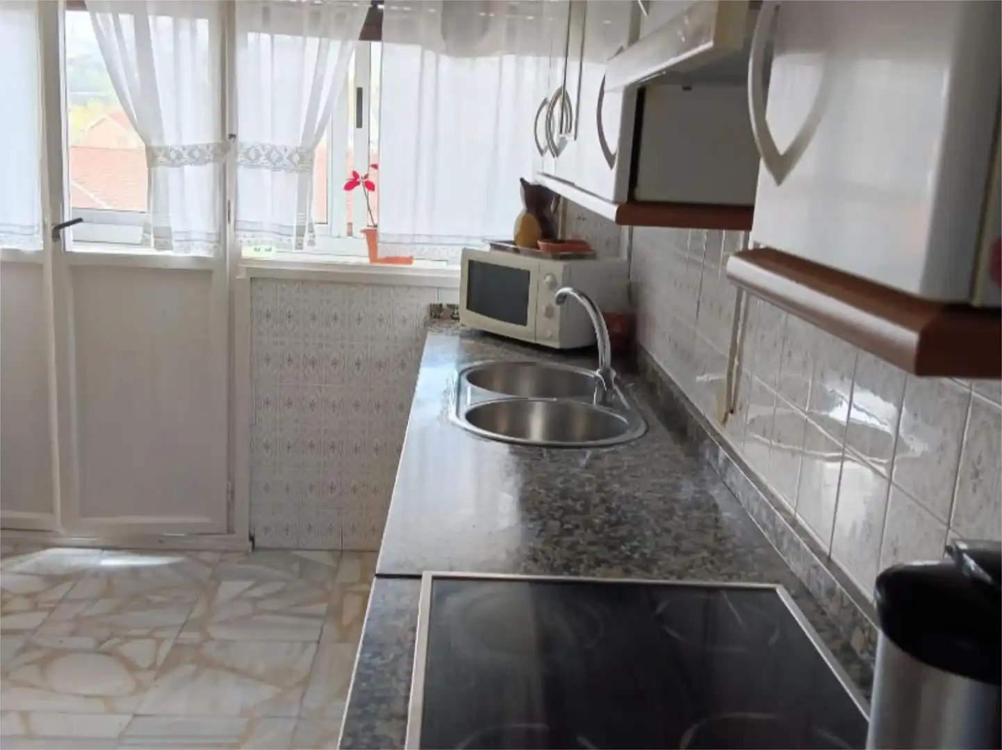 Cocina de Piso en venta en Usansolo con Terraza y Balcón