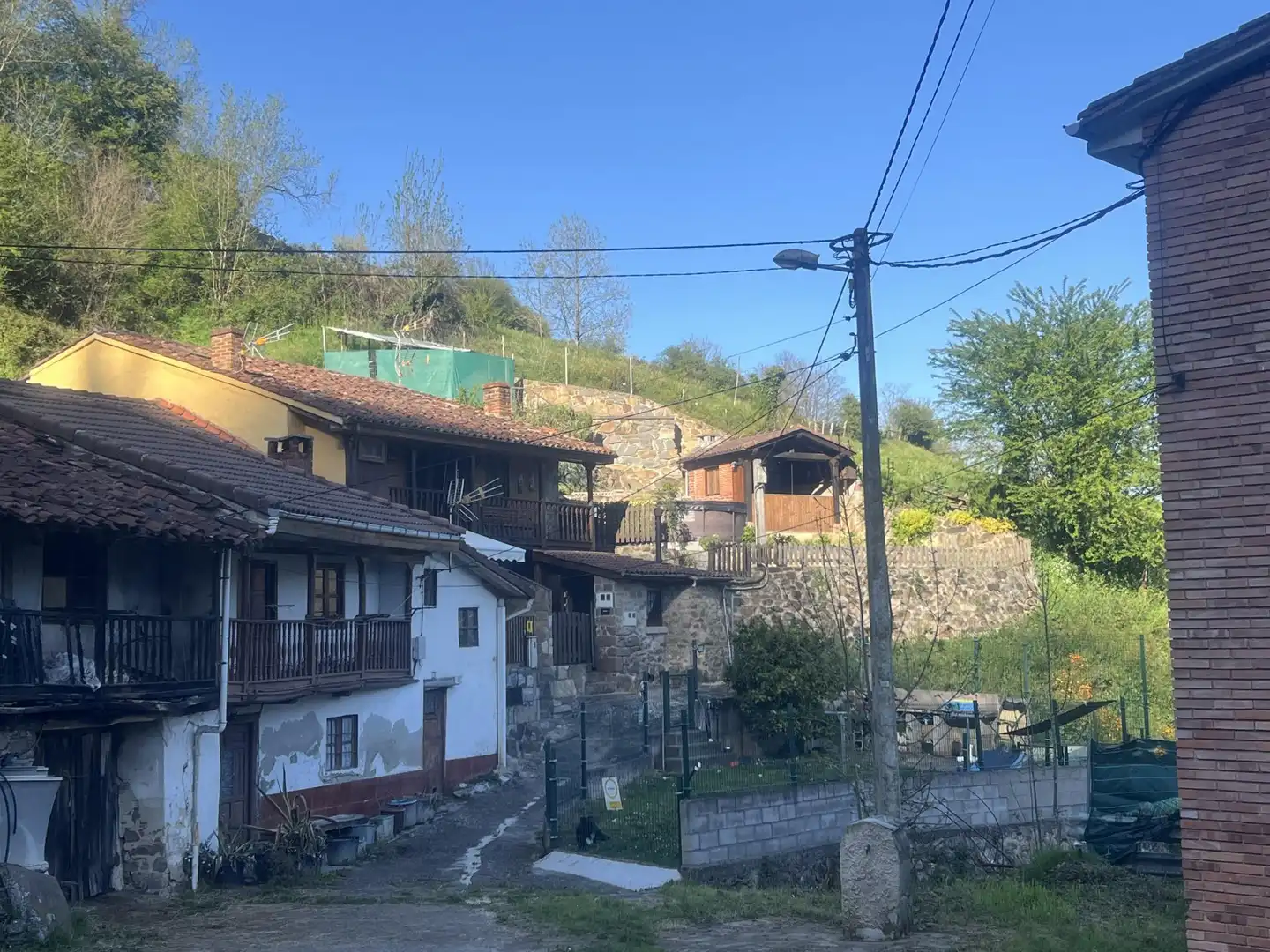 Exterior view of Single-family semi-detached for sale in Lena  with Heating, Private garden and Parquet flooring