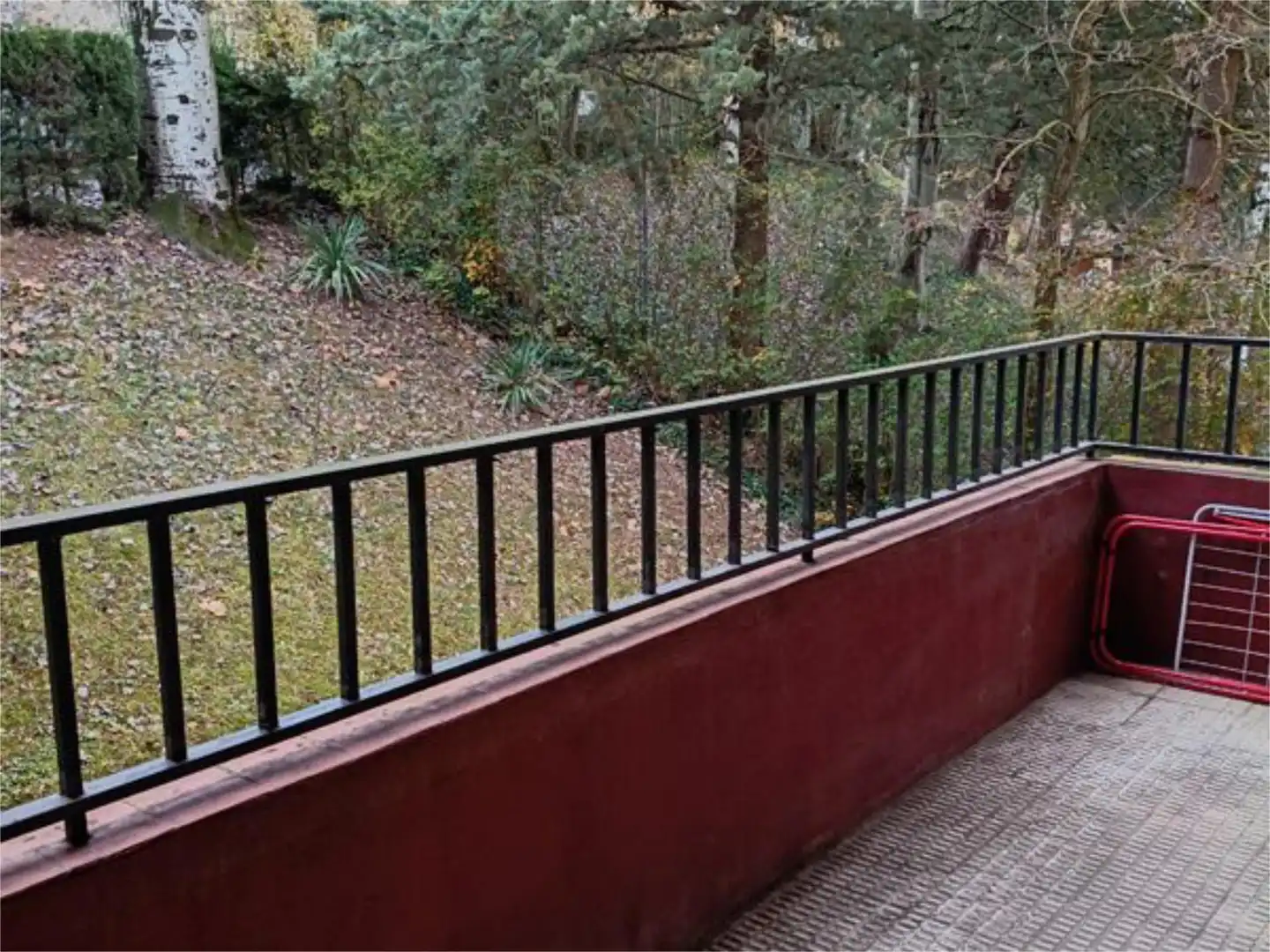 Pis en venda a Calle Autonomía de Aragón, 4, Membrilleras - Levante Terrassa de Pis en venda en Jaca amb Piscina i Balcó