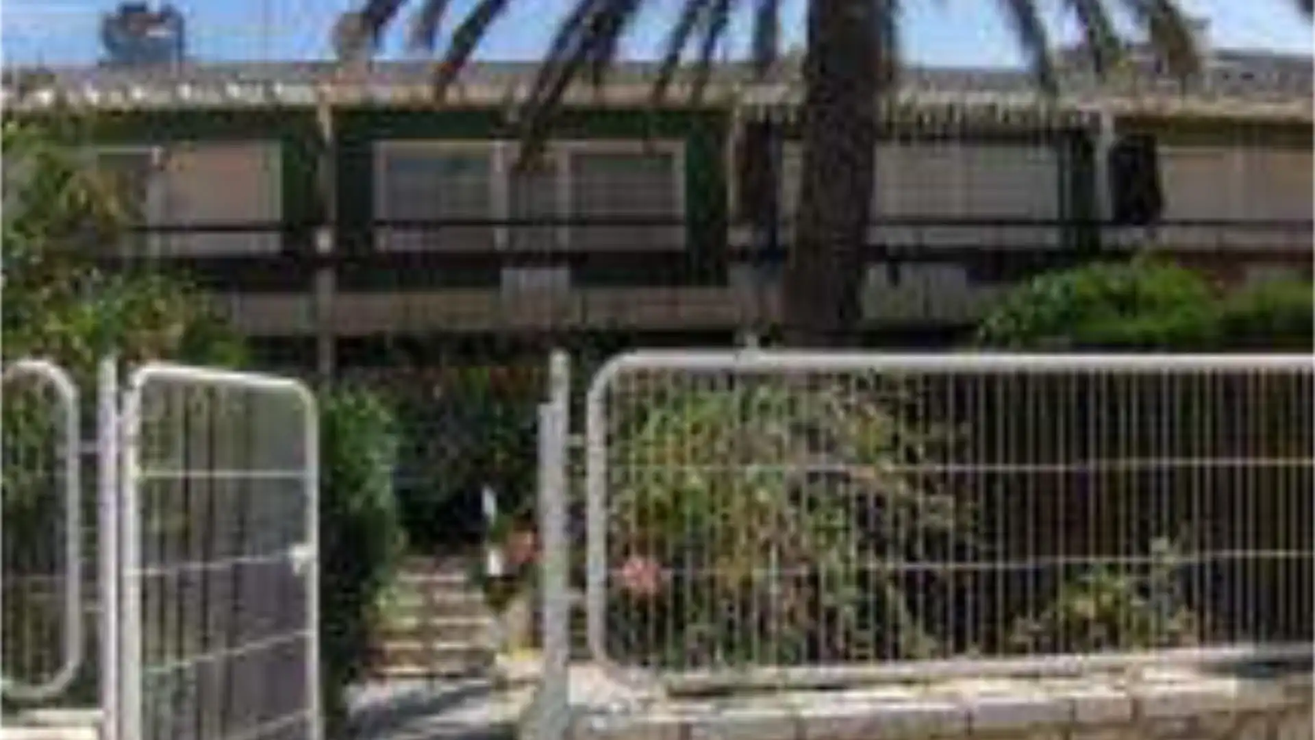 Vista exterior de Casa adosada de lloguer en Alicante / Alacant amb Jardí privat, Terrassa i Moblat