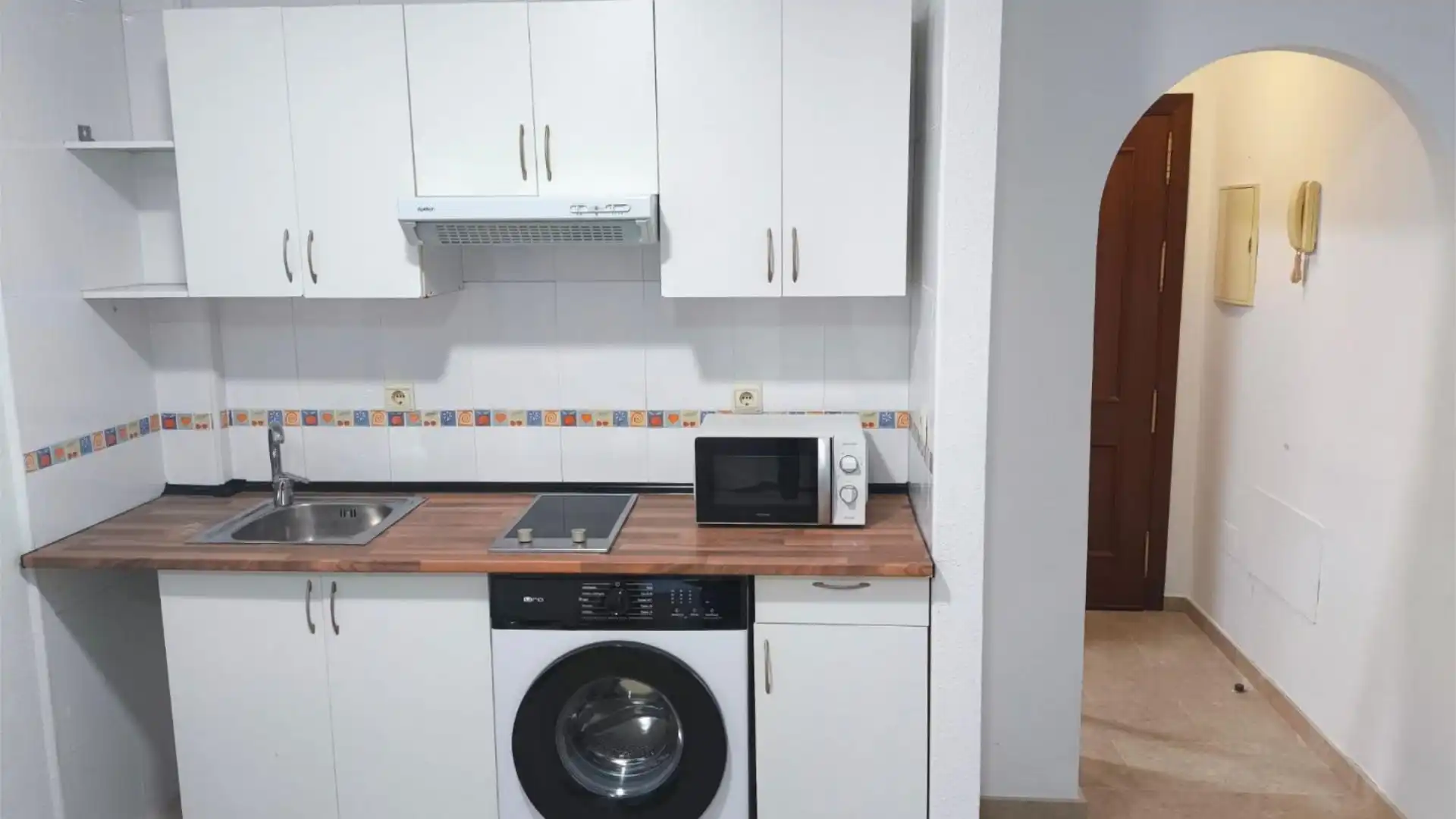 Kitchen of Flat for rent in Benalmádena  with Furnished