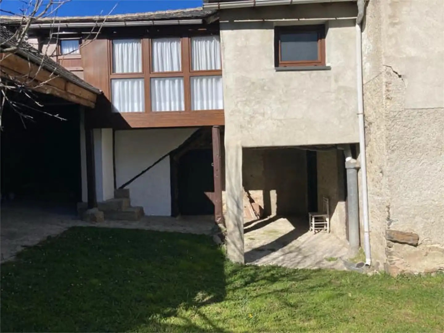 Exterior view of Houses for sale in Murias de Paredes  with Heating, Private garden and Storage room