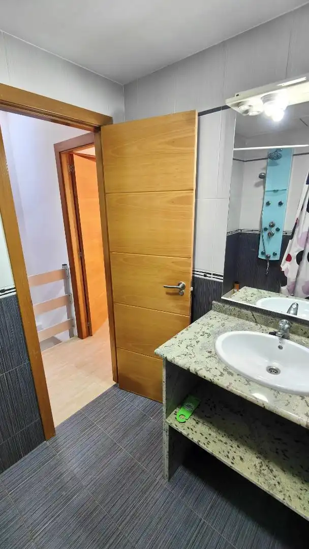 Houses for sale in Carrer Riu Palància, 11, Les Palmeres Bathroom of Houses for sale in Sueca with Terrace