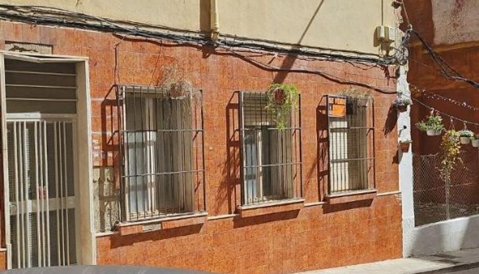 Einfamilien-Reihenhaus zum Verkauf in Calle de la Virgen del Socorro, 10, Raval Roig - Virgen del Socorro, Alicante / Alacant - Bild 1 Foto 1 von Einfamilien-Reihenhaus zum Verkauf in Calle de la Virgen del Socorro, 10, Raval Roig - Virgen del Socorro, Alicante / Alacant