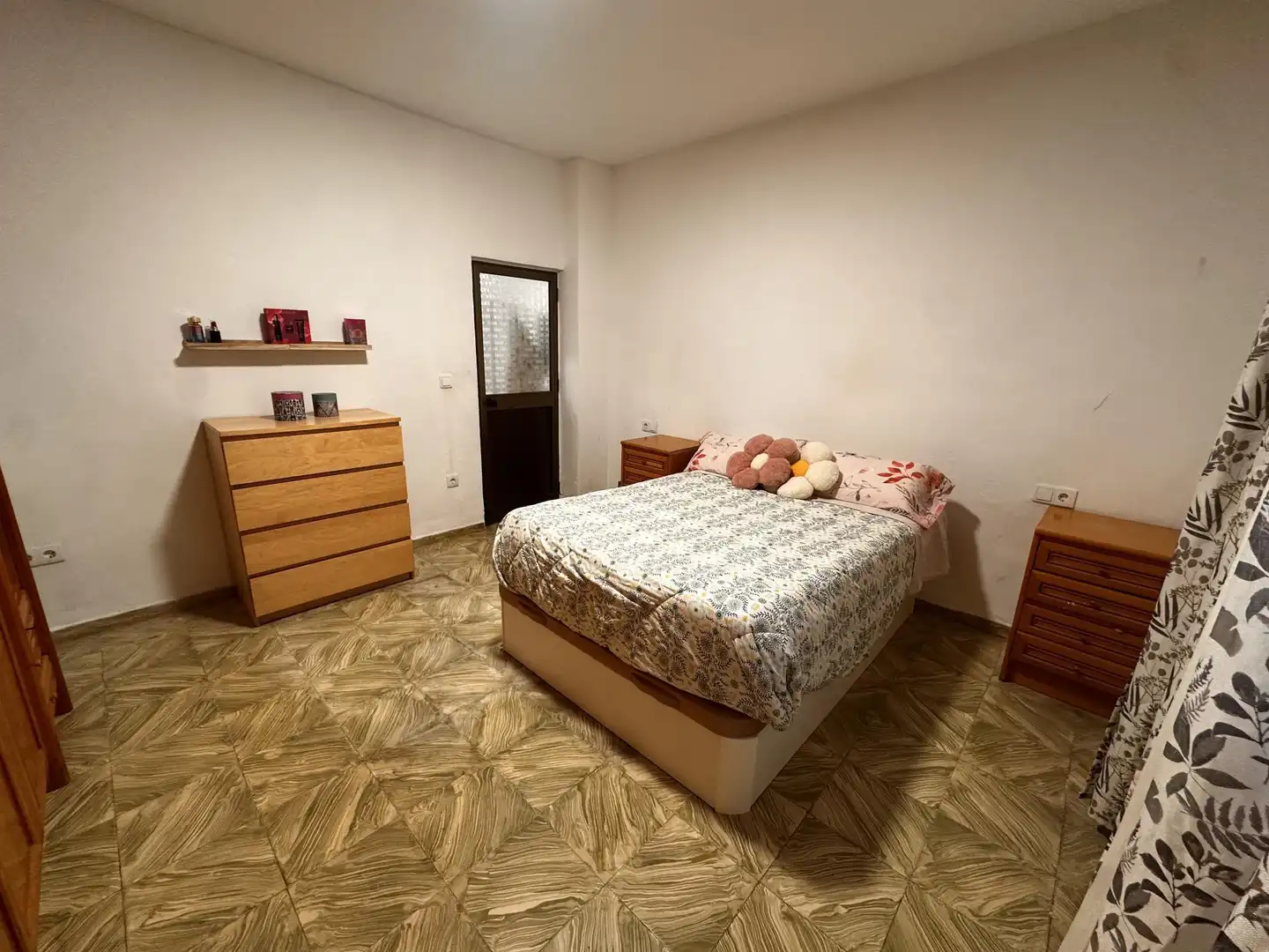 Dormitori de Casa adosada en venda en Sevilla amb Aire condicionat, Calefacció i Parquet