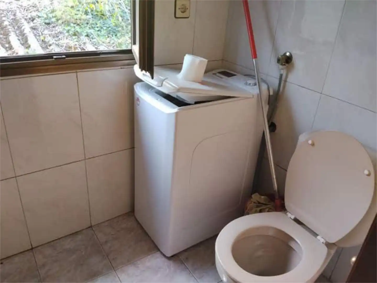 Piso en venta en Aller Baño de Piso en venta en Aller con Calefacción, Jardín privado y Terraza